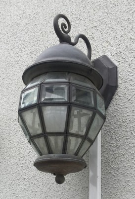 20150616_110419_LED電球外灯取り替え